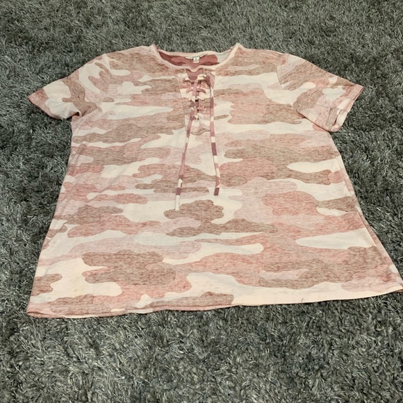 lucky brand pink camo tee